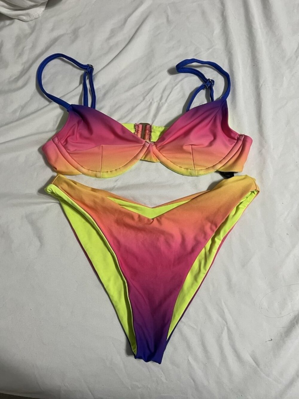 Beach Riot Women Camilla Ombre Underwire Sunset Rainbow Bikini Swim Top Size XS